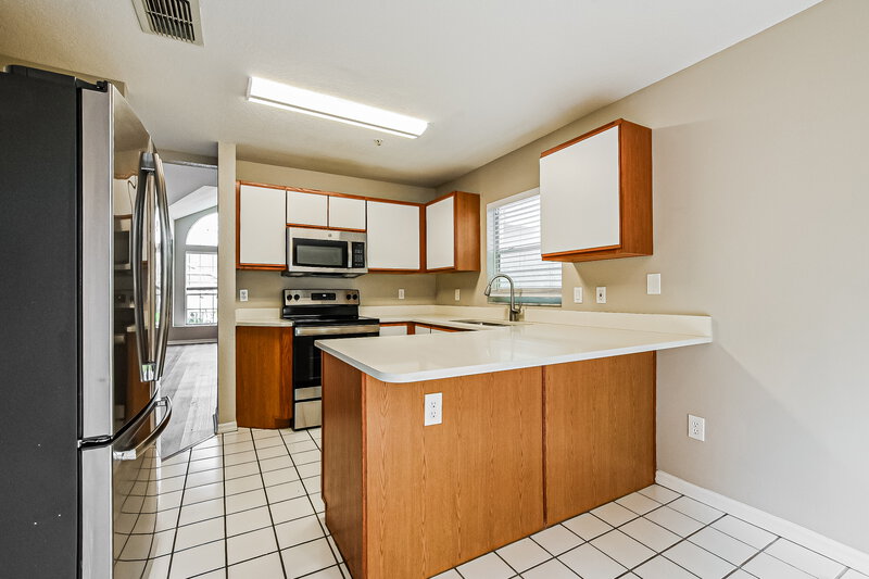 2,505/Mo, 3363 Hamlet Loop Winter Park, FL 32792 Kitchen View 2