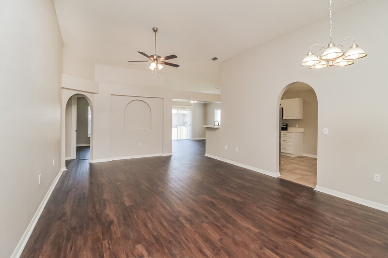 3,340/Mo, 545 Wekiva Bluff St Apopka, FL 32712 Living Room View 2