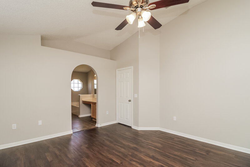 3,340/Mo, 545 Wekiva Bluff St Apopka, FL 32712 Main Bedroom View 2