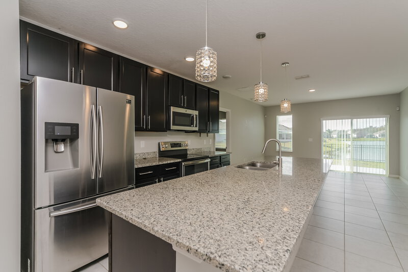 2,030/Mo, 2292 Canyon Breeze Ave Kissimmee, FL 34746 Kitchen View