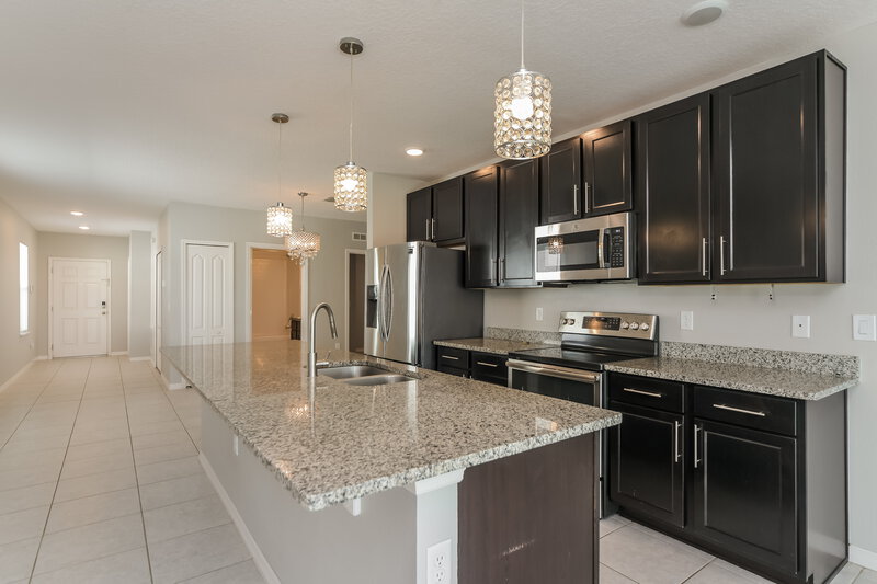 2,030/Mo, 2292 Canyon Breeze Ave Kissimmee, FL 34746 Kitchen View 2