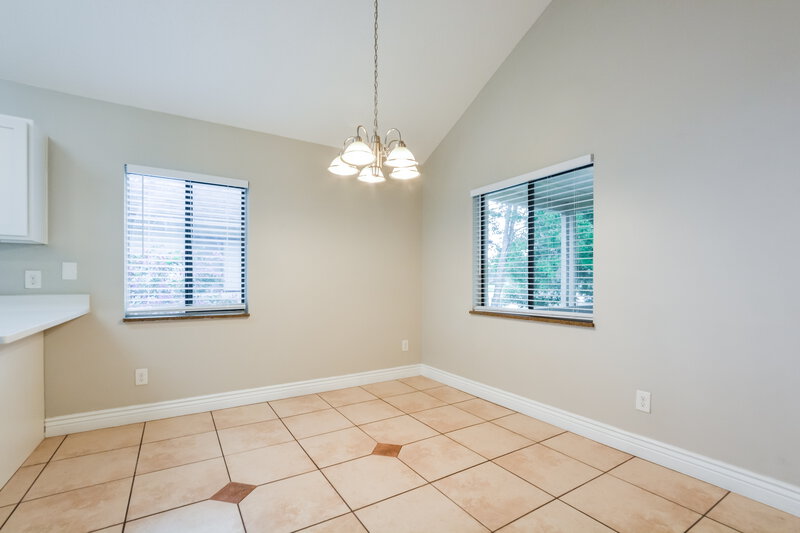 2,480/Mo, 3873 Waterview Loop Winter Park, FL 32792 Dining Room View