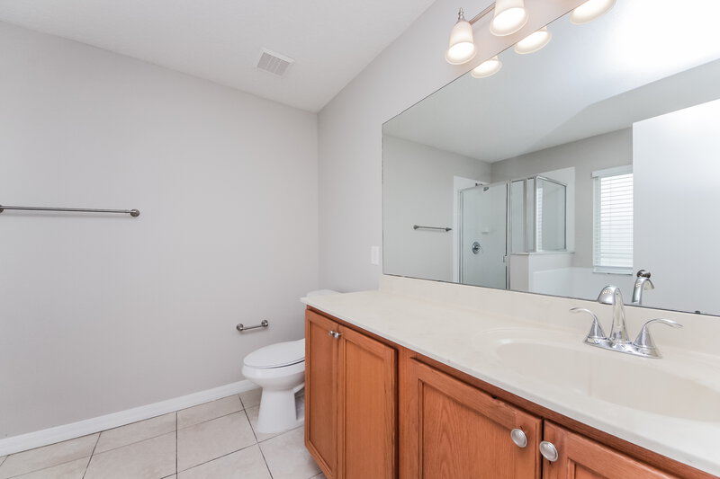 2,070/Mo, 1925 Kimlyn Cir Kissimmee, FL 34758 Bathroom View