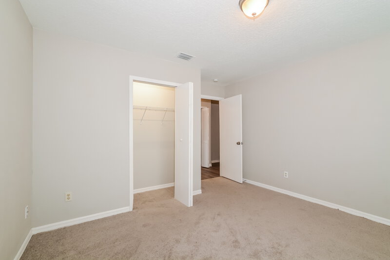 2,275/Mo, 20507 Maxim Pkwy Orlando, FL 32833 Bedroom View 2