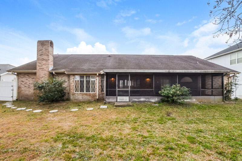 2,275/Mo, 20507 Maxim Pkwy Orlando, FL 32833 Rear View