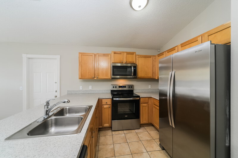 1,785/Mo, 143 Diamond Ridge Blvd Auburndale, FL 33823 Kitchen View