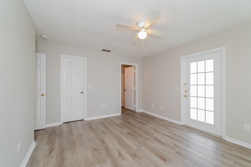 1,835/Mo, 143 Diamond Ridge Blvd Auburndale, FL 33823 Main Bedroom View 2