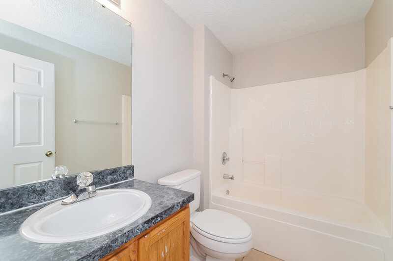 1,835/Mo, 143 Diamond Ridge Blvd Auburndale, FL 33823 Main Bathroom View