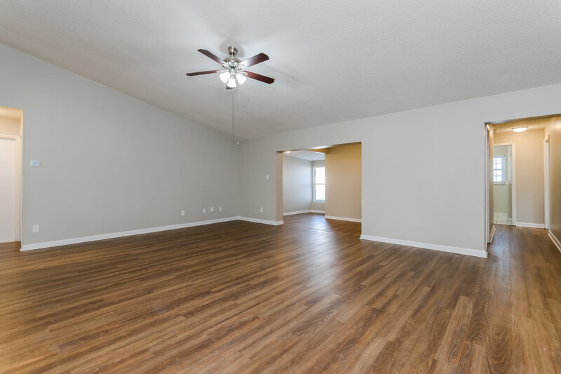 2,750/Mo, 12019 Uracus St Orlando, FL 32837 Living Room View