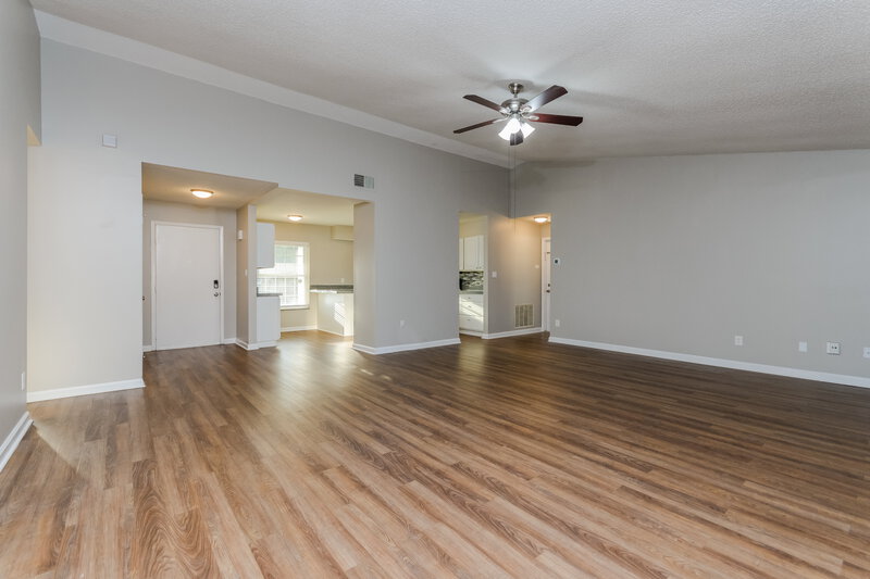 2,750/Mo, 12019 Uracus St Orlando, FL 32837 Living Room View 2