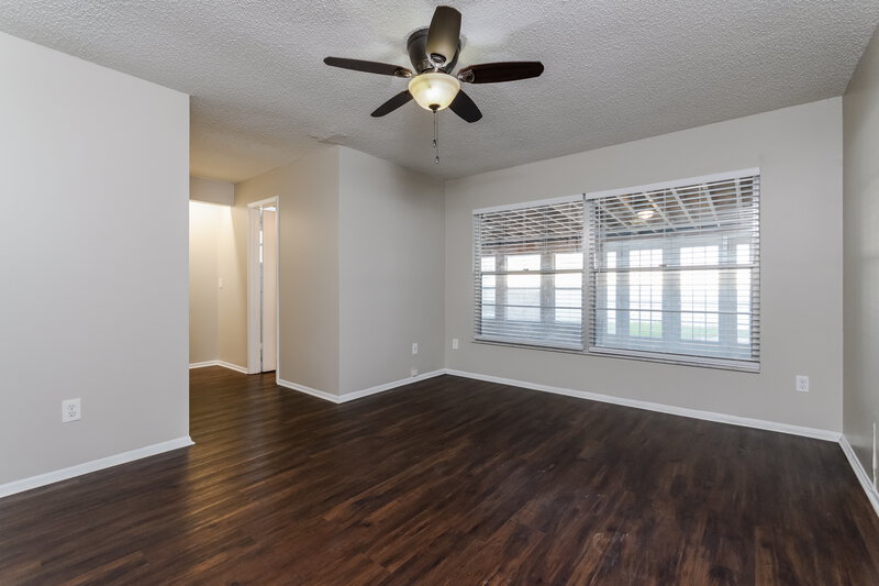 2,750/Mo, 12019 Uracus St Orlando, FL 32837 Main Bedroom View