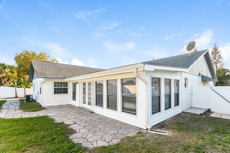 2,750/Mo, 12019 Uracus St Orlando, FL 32837 Rear View