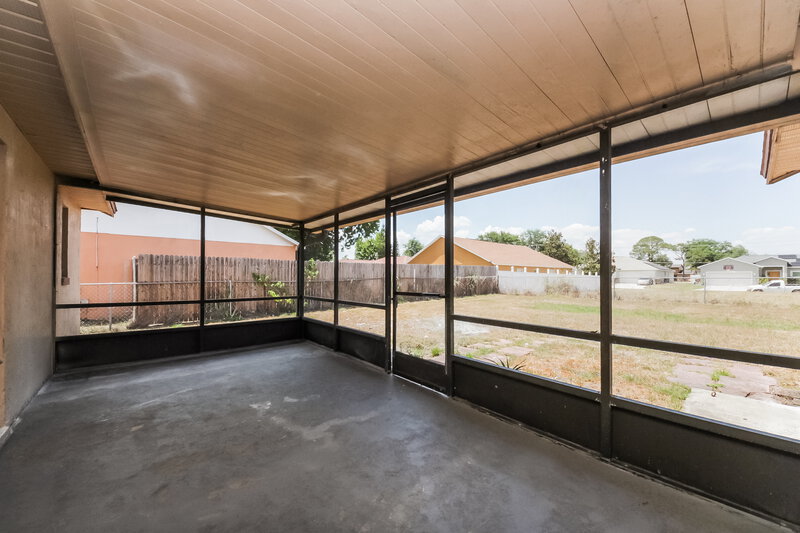 1,935/Mo, 605 Madrid Dr Kissimmee, FL 34758 Sun Room View