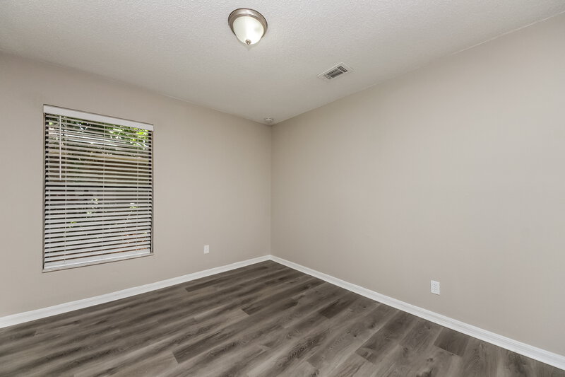 1,935/Mo, 605 Madrid Dr Kissimmee, FL 34758 Bedroom View 2