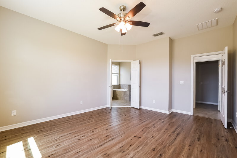 2,675/Mo, 3870 Cabo Rojo Dr Saint Cloud, FL 34772 Main Bedroom View 2