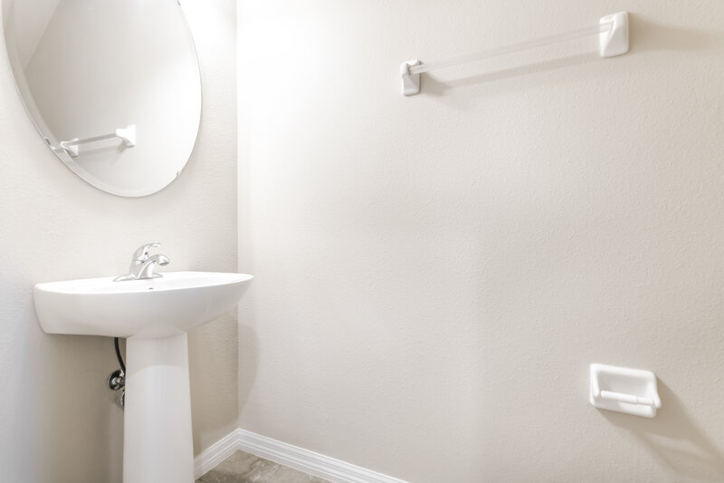 2,545/Mo, 17373 Bracken Fern Ln Clermont, FL 34714 Powder Room View