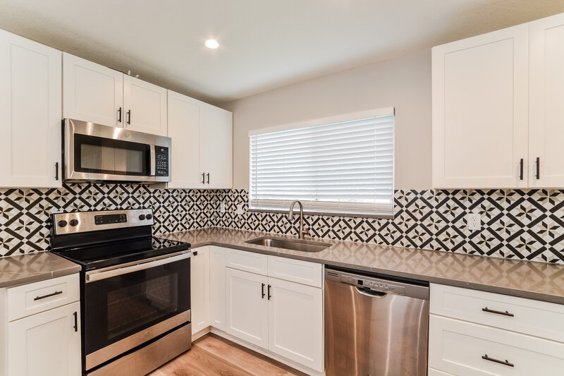 3,120/Mo, 1429 Madrid Way Winter Springs, FL 32708 Kitchen View