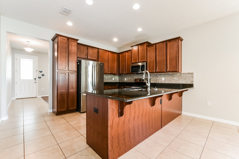 2,715/Mo, 7363 Azalea Cove Cir Orlando, FL 32807 Kitchen View
