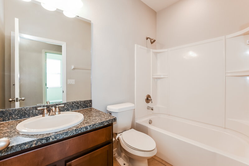 2,715/Mo, 7363 Azalea Cove Cir Orlando, FL 32807 Bathroom View