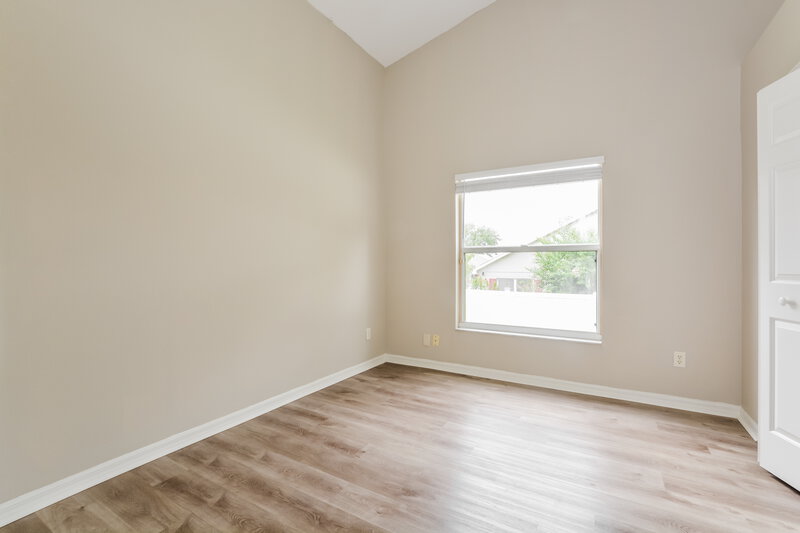 2,050/Mo, 1142 Greenley Ave Groveland, FL 34736 Bedroom View