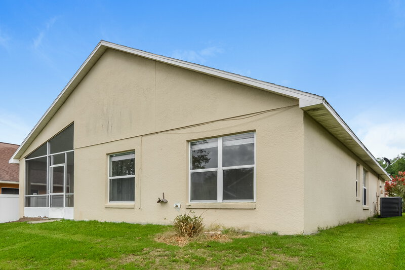 2,050/Mo, 1142 Greenley Ave Groveland, FL 34736 Rear View