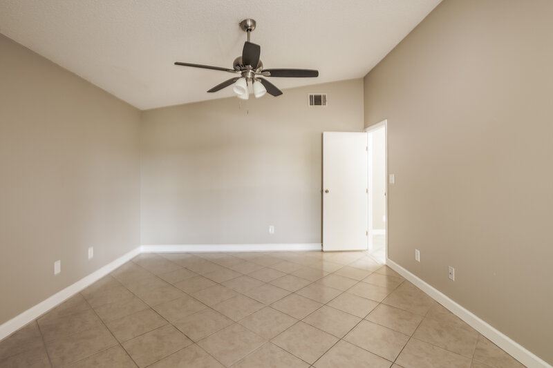 3,710/Mo, 3422 Burlington Dr Orlando, FL 32837 Bedroom View 2