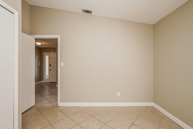 3,710/Mo, 3422 Burlington Dr Orlando, FL 32837 Bedroom View 4