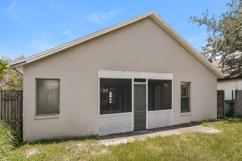 2,620/Mo, 3422 Burlington Dr Orlando, FL 32837 Rear View