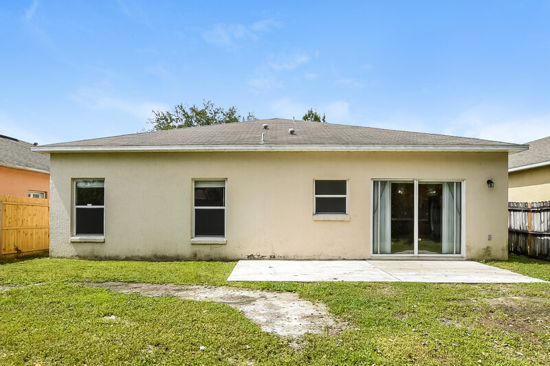 2,190/Mo, 10531 Leader Ln Orlando, FL 32825 Rear View