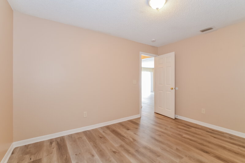 2,225/Mo, 310 Country Lakes Cir Groveland, FL 34736 Bedroom View 2
