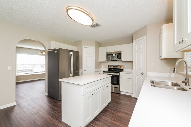 3,200/Mo, 907 Gateshead Ct Kissimmee, FL 34758 Kitchen View