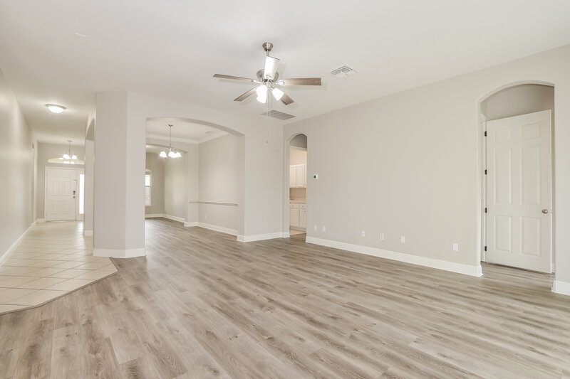 2,560/Mo, 1174 Green Vista Cir Apopka, FL 32712 Living Room View 2