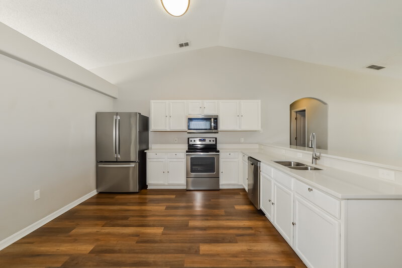 1,890/Mo, 232 Tiffany Ct Kissimmee, FL 34758 Kitchen View