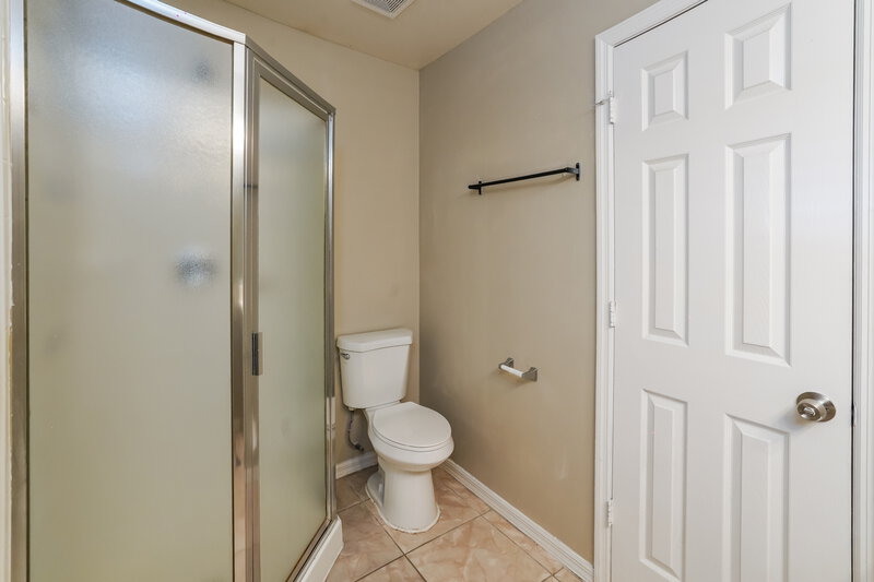 1,960/Mo, 5 Sequoia Way Kissimmee, FL 34758 Bathroom View