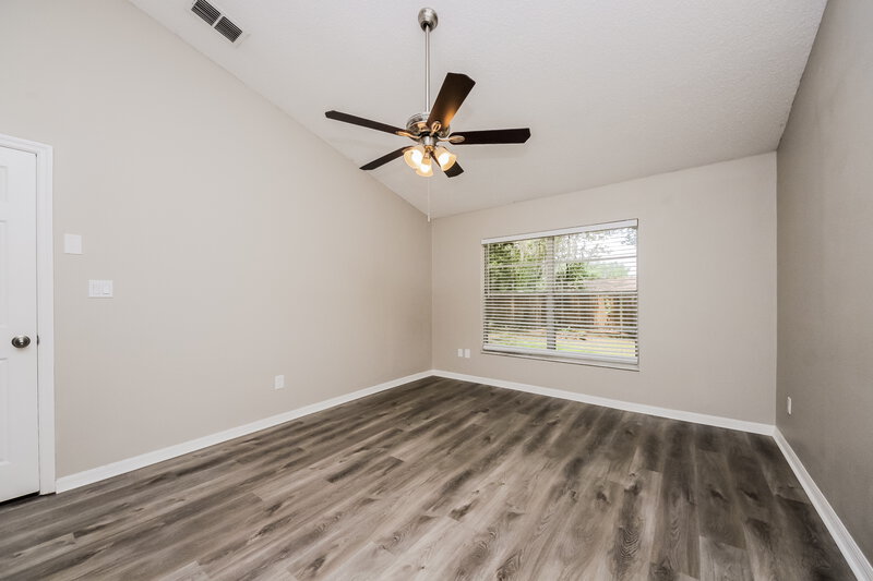 2,390/Mo, 814 Wil O Wik Dr Casselberry, FL 32707 Main Bedroom View 2