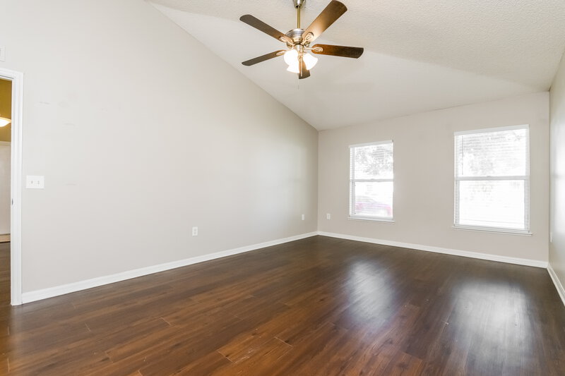 1,785/Mo, 225 Cranbrook Dr Kissimmee, FL 34758 Main Bedroom View 2