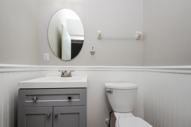 2,545/Mo, 6822 Butterfly Dr Harmony, FL 34773 Powder Room View