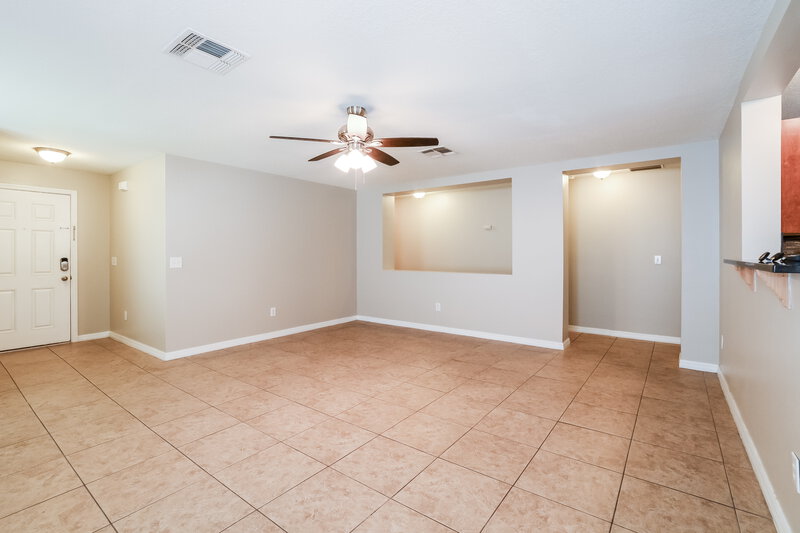 2,425/Mo, 1251 Alapaha Ln Orlando, FL 32828 Living Room View