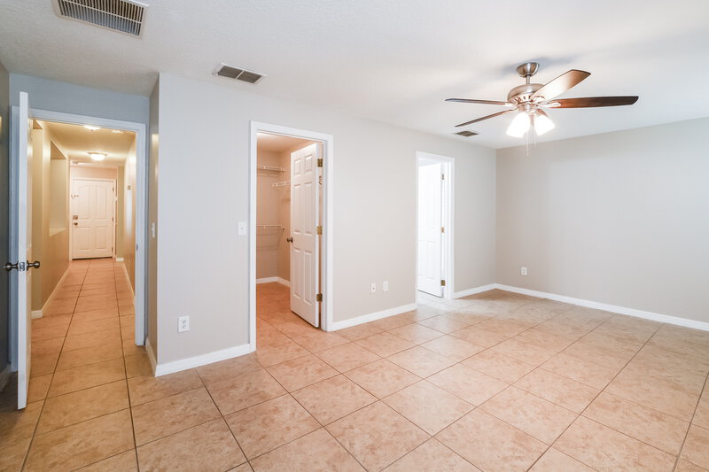 2,425/Mo, 1251 Alapaha Ln Orlando, FL 32828 Main Bedroom View