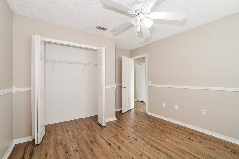 1,935/Mo, 963 Alsace Dr Kissimmee, FL 34759 Bedroom View 3