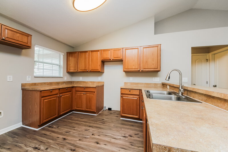 2,125/Mo, 2040 Big Buck Dr Saint Cloud, FL 34772 Kitchen View