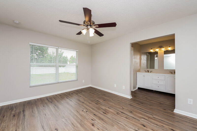 2,125/Mo, 2040 Big Buck Dr Saint Cloud, FL 34772 Main Bedroom View