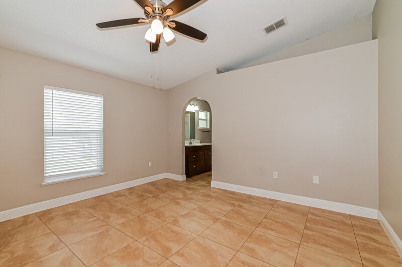 2,455/Mo, 457 Regal Downs Cir Winter Garden, FL 34787 Main Bedroom View