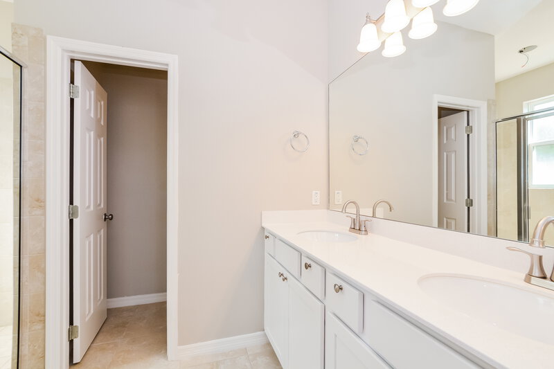 2,120/Mo, 4854 Terra Sole Pl Saint Cloud, FL 34771 Main Bathroom View