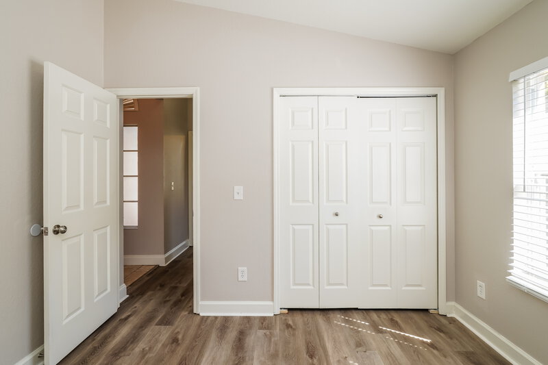 2,175/Mo, 348 Breezeway Dr Apopka, FL 32712 Bedroom View 4