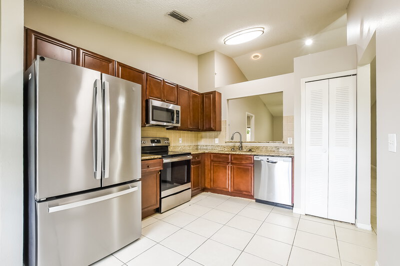 2,215/Mo, 9344 Chandon Dr Orlando, FL 32825 Misc View 4