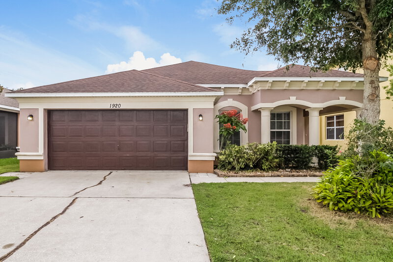 2,190/Mo, 1920 Strathmore Cir Mount Dora, FL 32757 External View