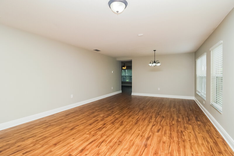 2,190/Mo, 1920 Strathmore Cir Mount Dora, FL 32757 Family Room View