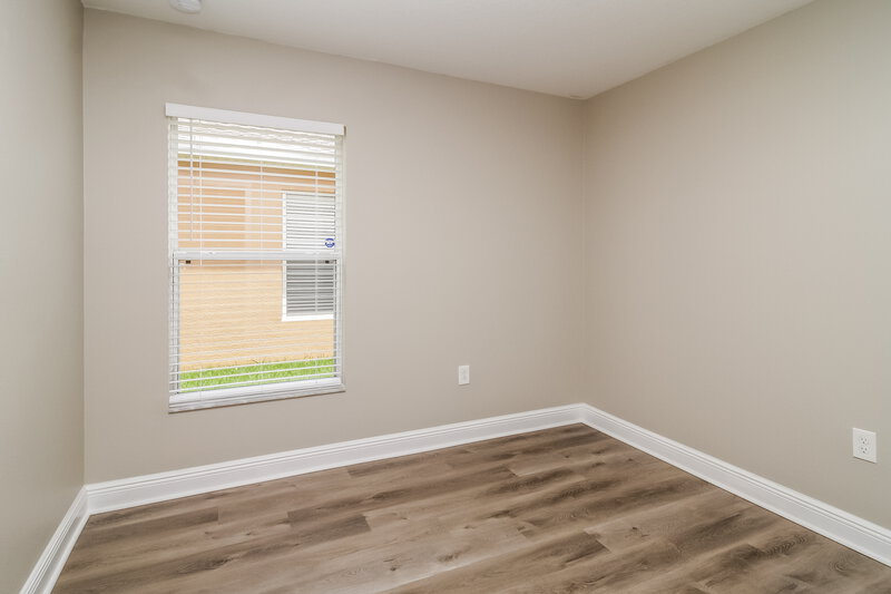 2,190/Mo, 1920 Strathmore Cir Mount Dora, FL 32757 Bedroom View 2