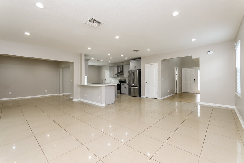 2,395/Mo, 4911 Windbourne Way Saint Cloud, FL 34772 Living Room View 2